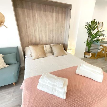 Cs6 Kaleria Suites Almería Buitenkant foto